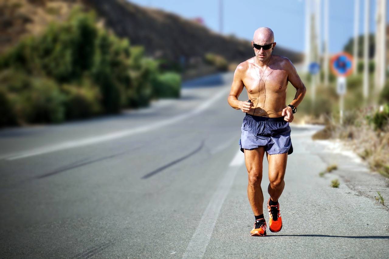 Как начать бегать: развенчиваем 11 мифов о пробежках
