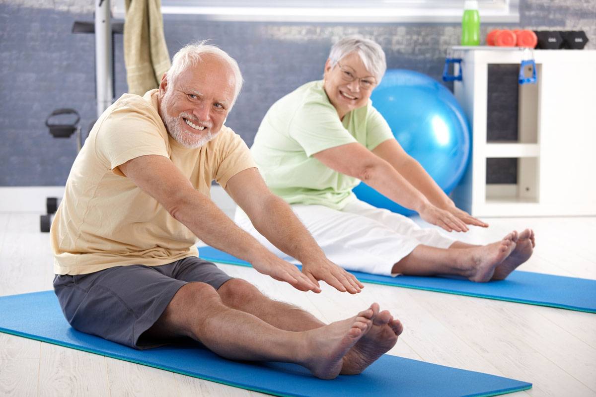 Болят колени после тренировки: естественные и патологические причины