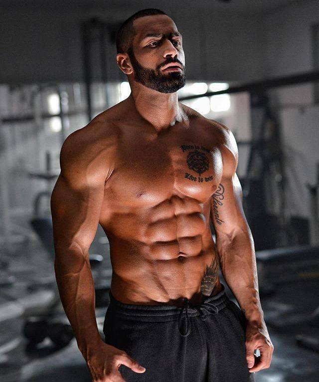 Лазар ангелов упражнения на пресс. лазар ангелов (lazar angelov): биография, питание и программа тренировок